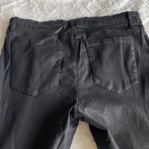 Joe’s Jeans Black Oiled finish